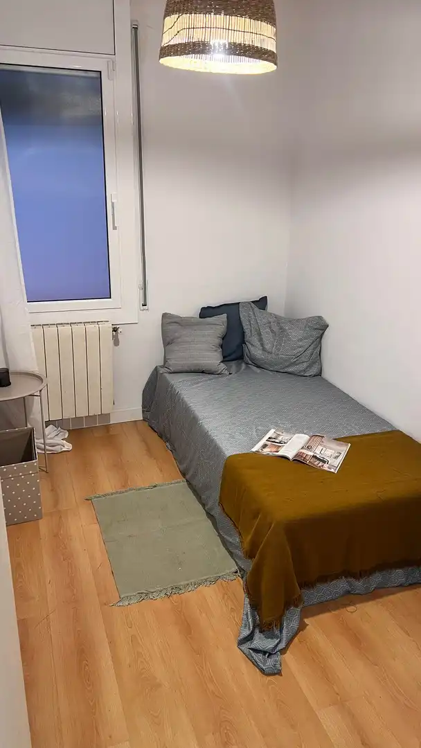 Habitación de Piso en venta en Barcelona con Calefacción, Terraza y Balcón