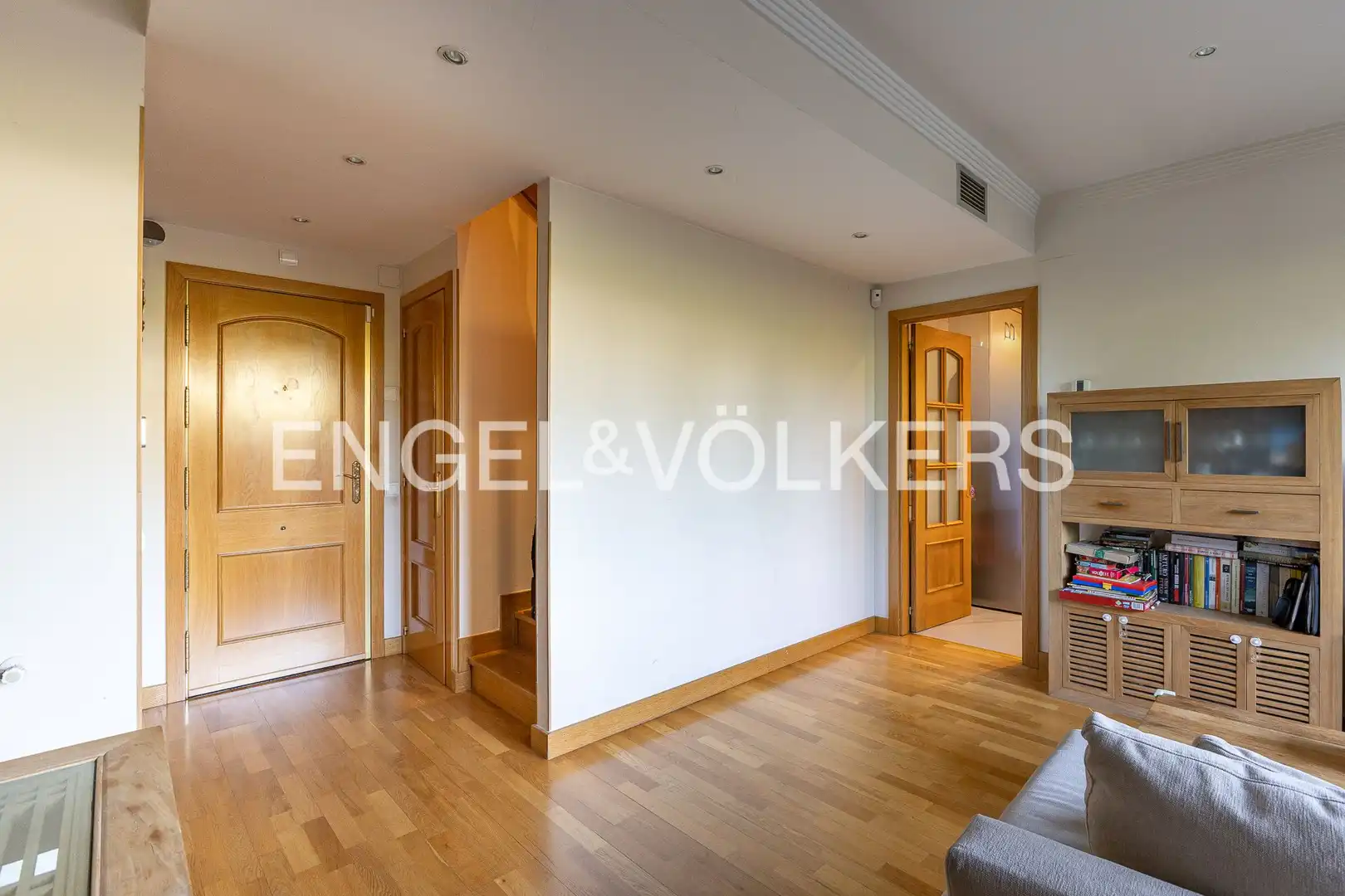 Dúplex en venta en Majadahonda con Aire acondicionado, Calefacción y Jardín privado