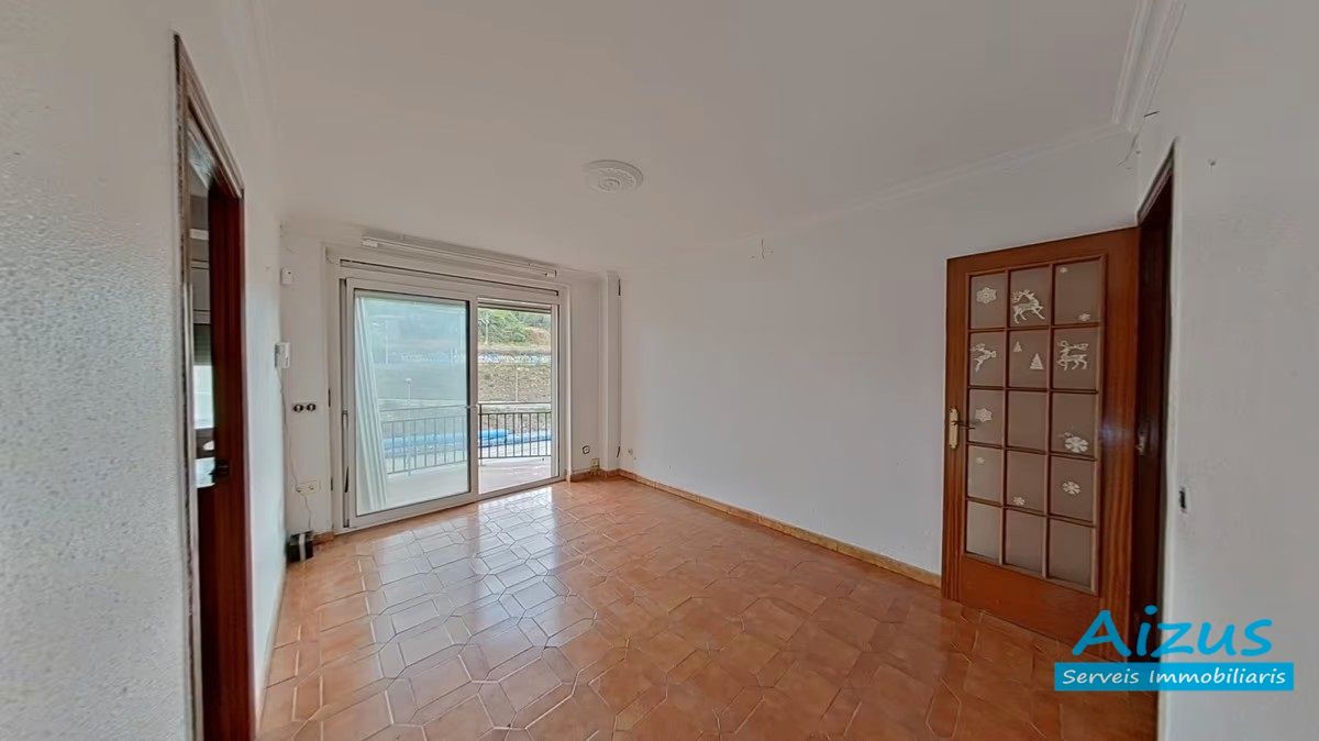 Living room of Flat for sale in Montcada i Reixac  with Balcony