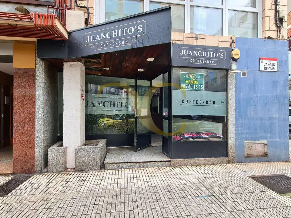 Local commercial à vendre à Calle Cangas de Onís, imagen 2