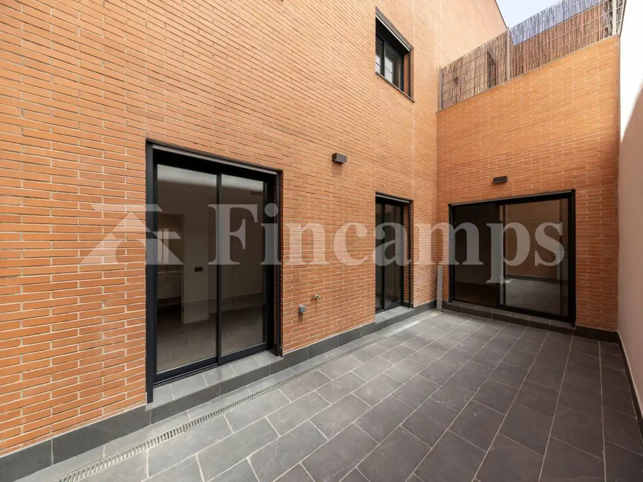 Terrace of Flat for rent in Sabadell  with Air Conditioner, Heating and Storage room