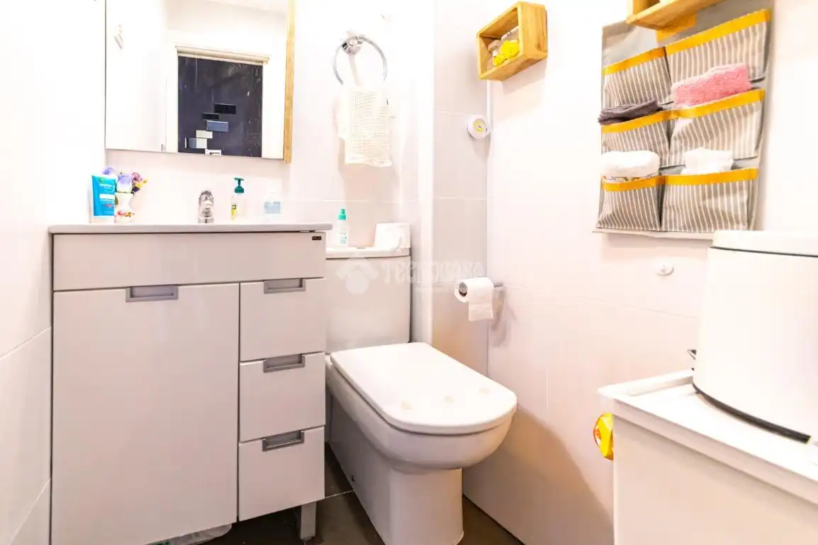 Baño de Piso en venta en Cunit con Aire acondicionado, Parquet y Terraza