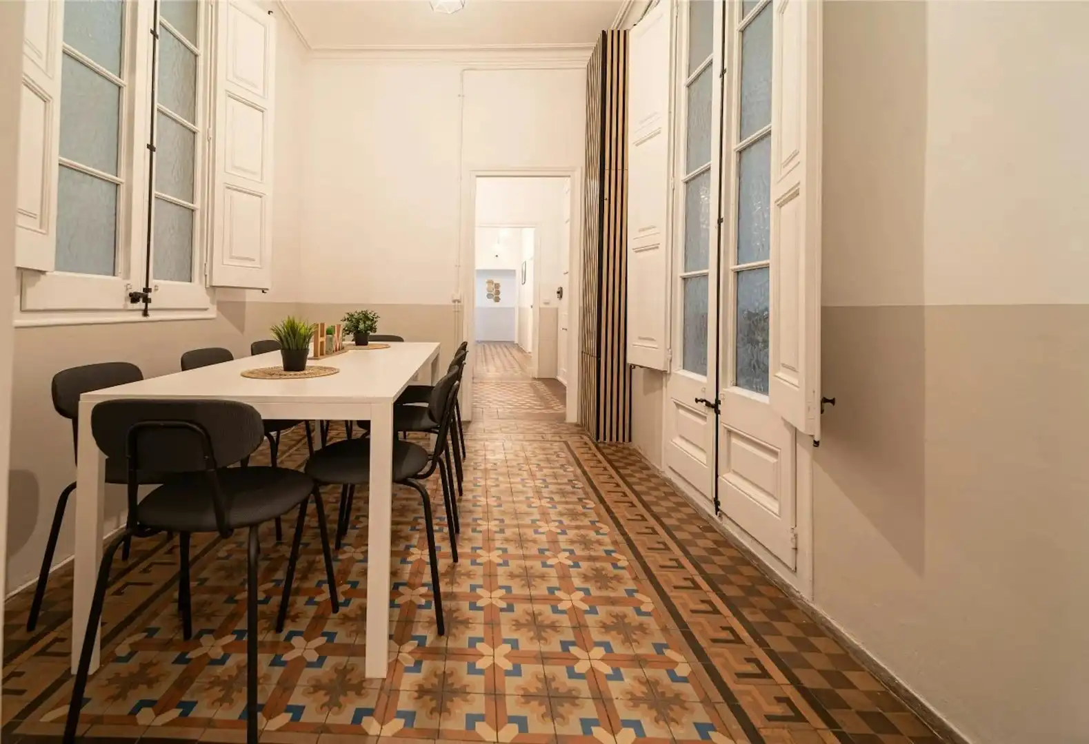 Comedor de Piso para compartir en Barcelona con Calefacción y Lavadora