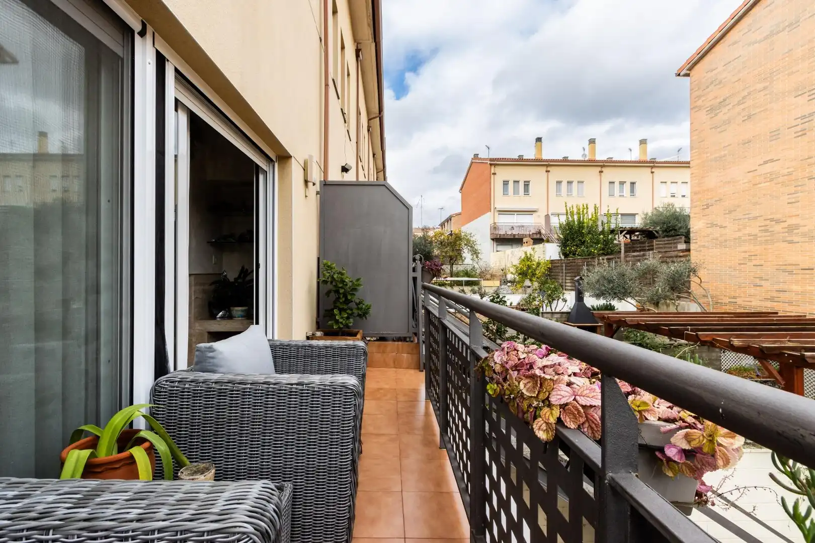 Terraza de Casa o chalet en venta en Castellar del Vallès con Aire acondicionado, Calefacción y Jardín privado