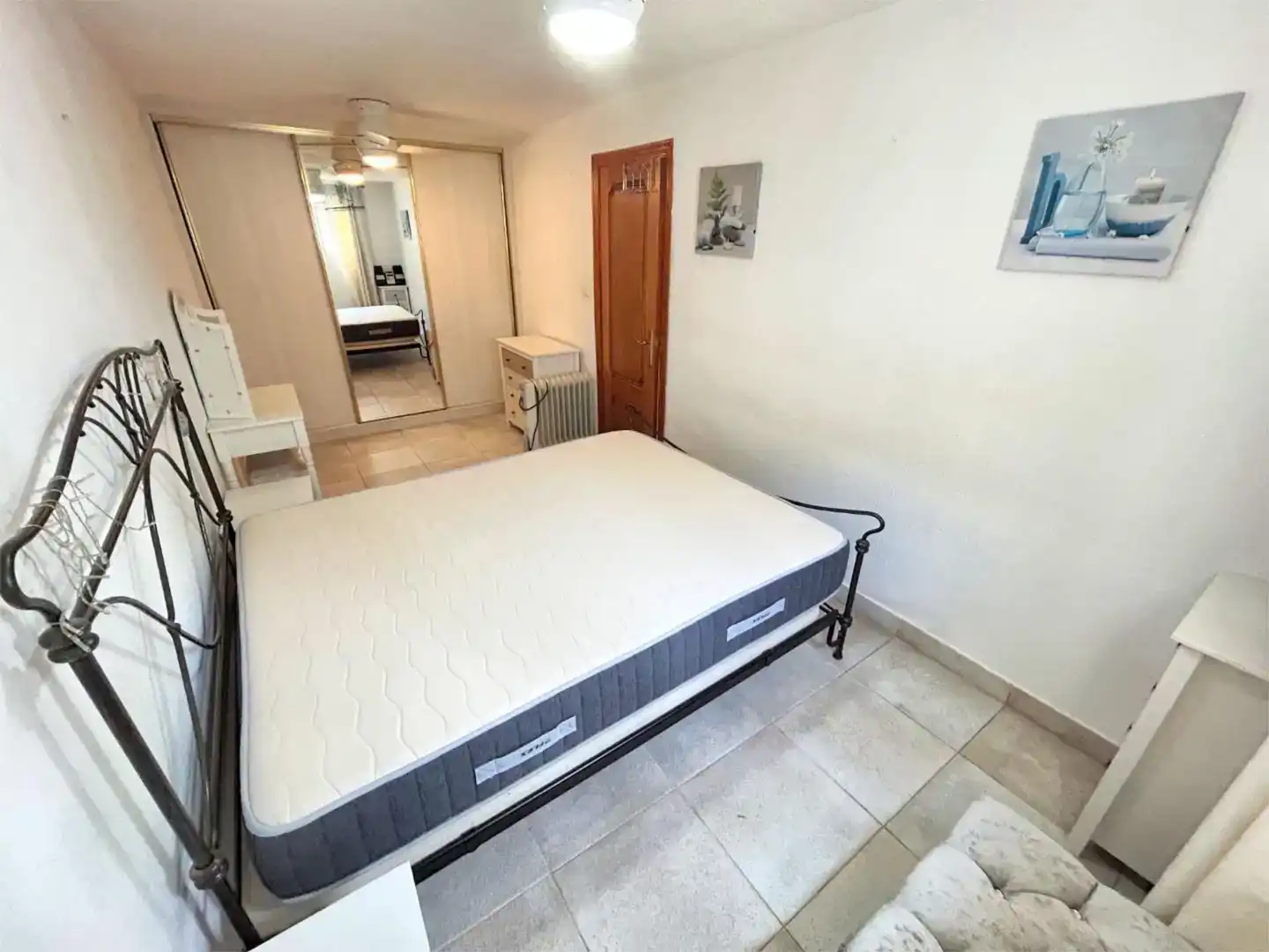 Dormitori de Casa adosada en venda en Orihuela amb Aire condicionat, Jardí privat i Piscina