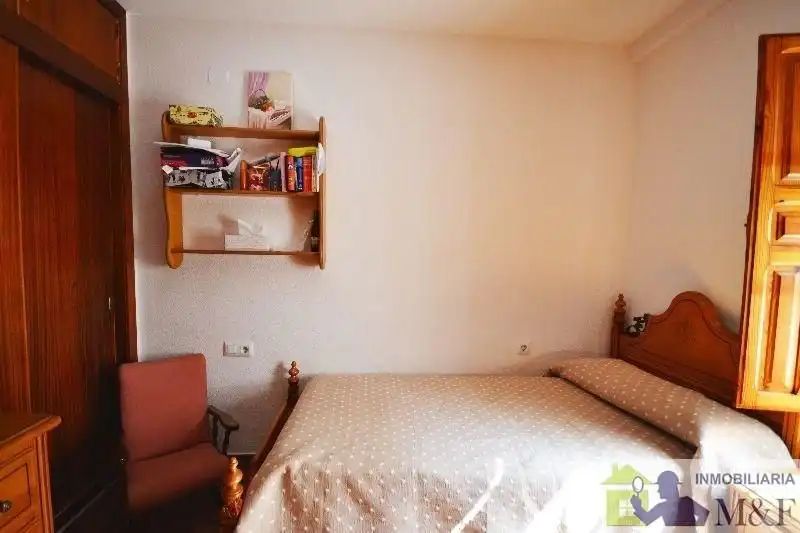 Habitación de Piso en venta en Palma del Río con Aire acondicionado, Trastero y Amueblado