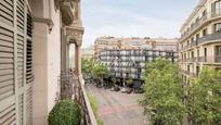 Vista exterior de Pis en venda en  Barcelona Capital amb Aire condicionat, Calefacció i Moblat