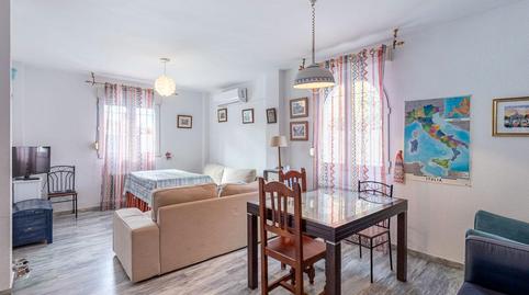 Foto 4 de Casa adosada en venda a Calle Hella, Jun, Granada