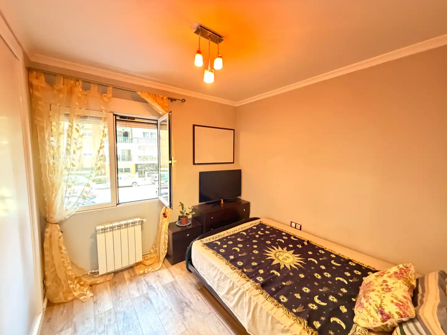 Bedroom of Flat for sale in Alcalá de Henares  with Air Conditioner and Heating
