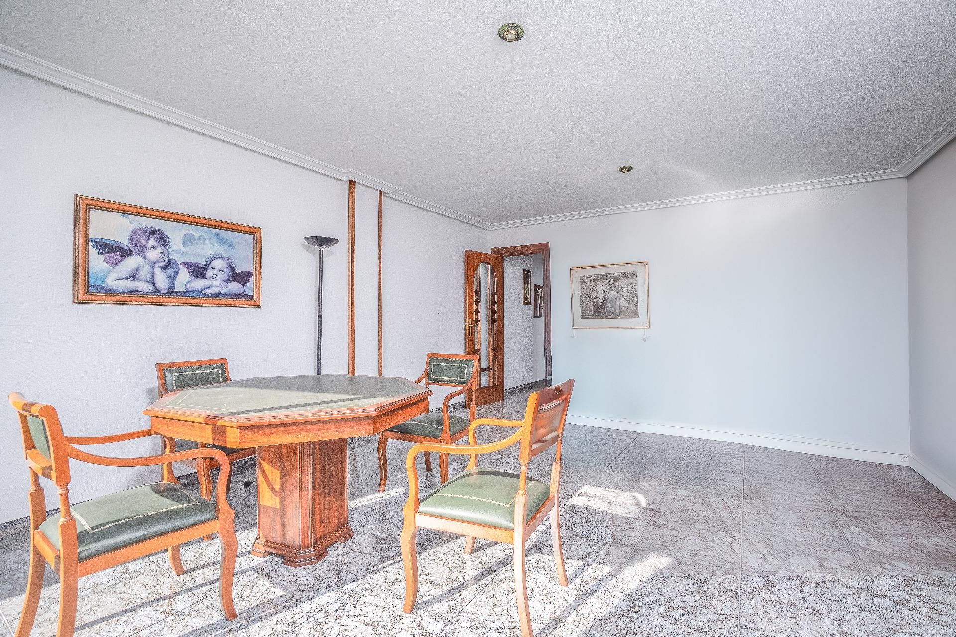 Menjador de Pis en venda en Aspe amb Balcó