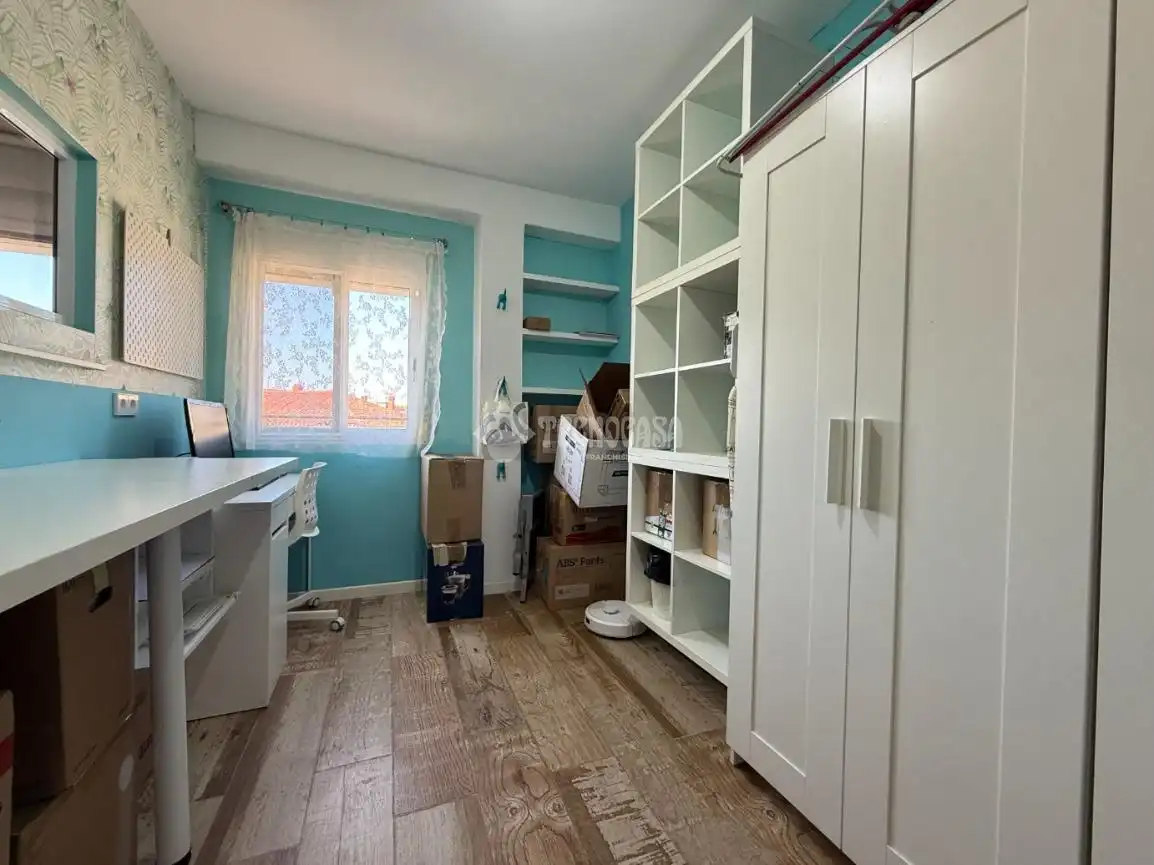 Habitación de Piso en venta en Valencia con Aire acondicionado