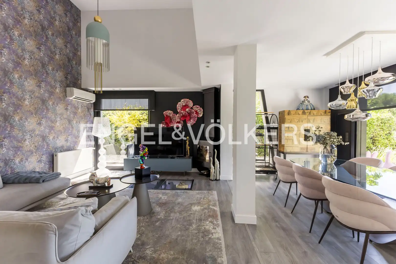Sala de estar de Casa o chalet en venta en Torrelodones con Aire acondicionado, Calefacción y Jardín privado