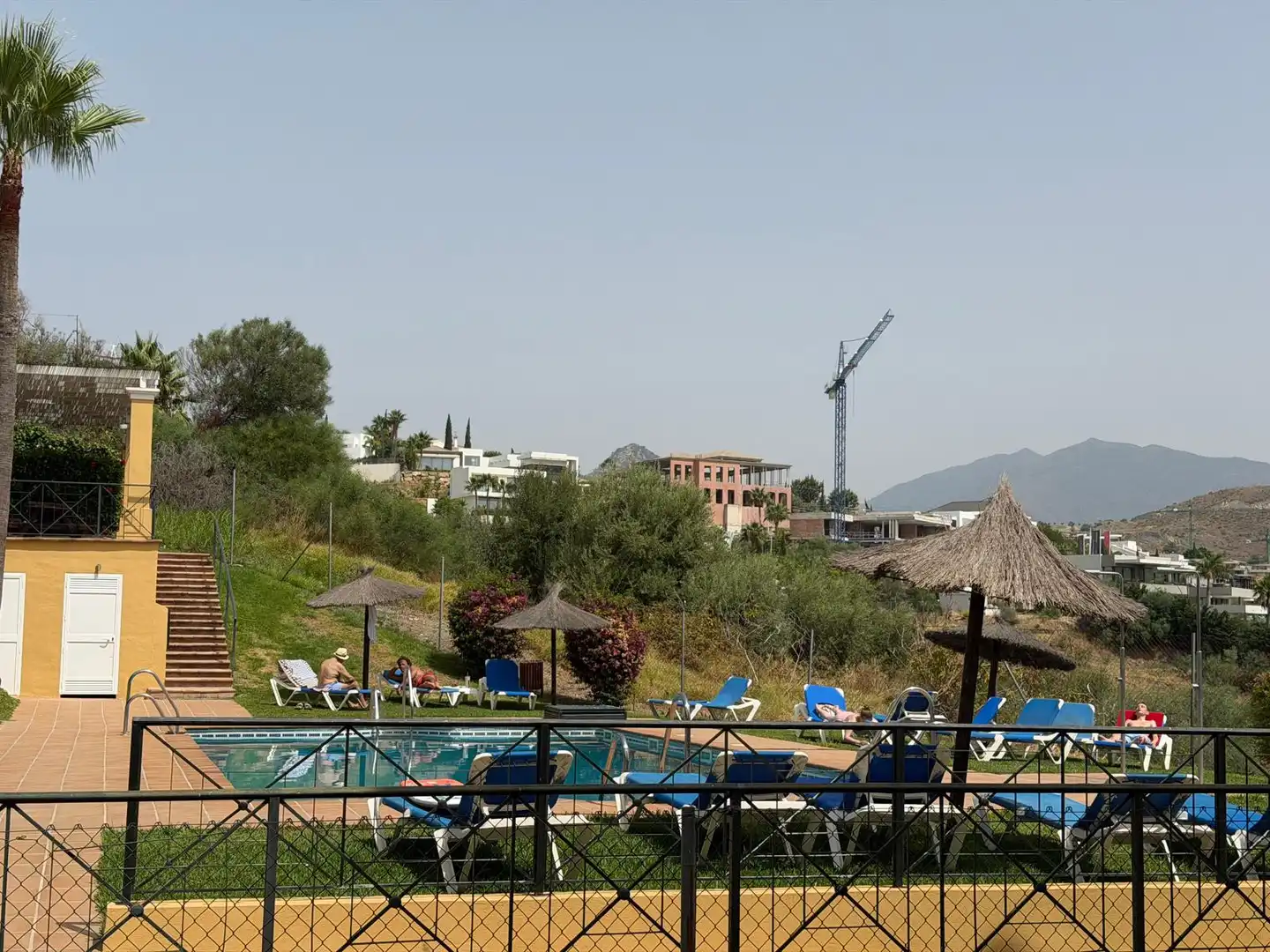 Piscina de Àtic en venda en Estepona amb Aire condicionat, Terrassa i Traster