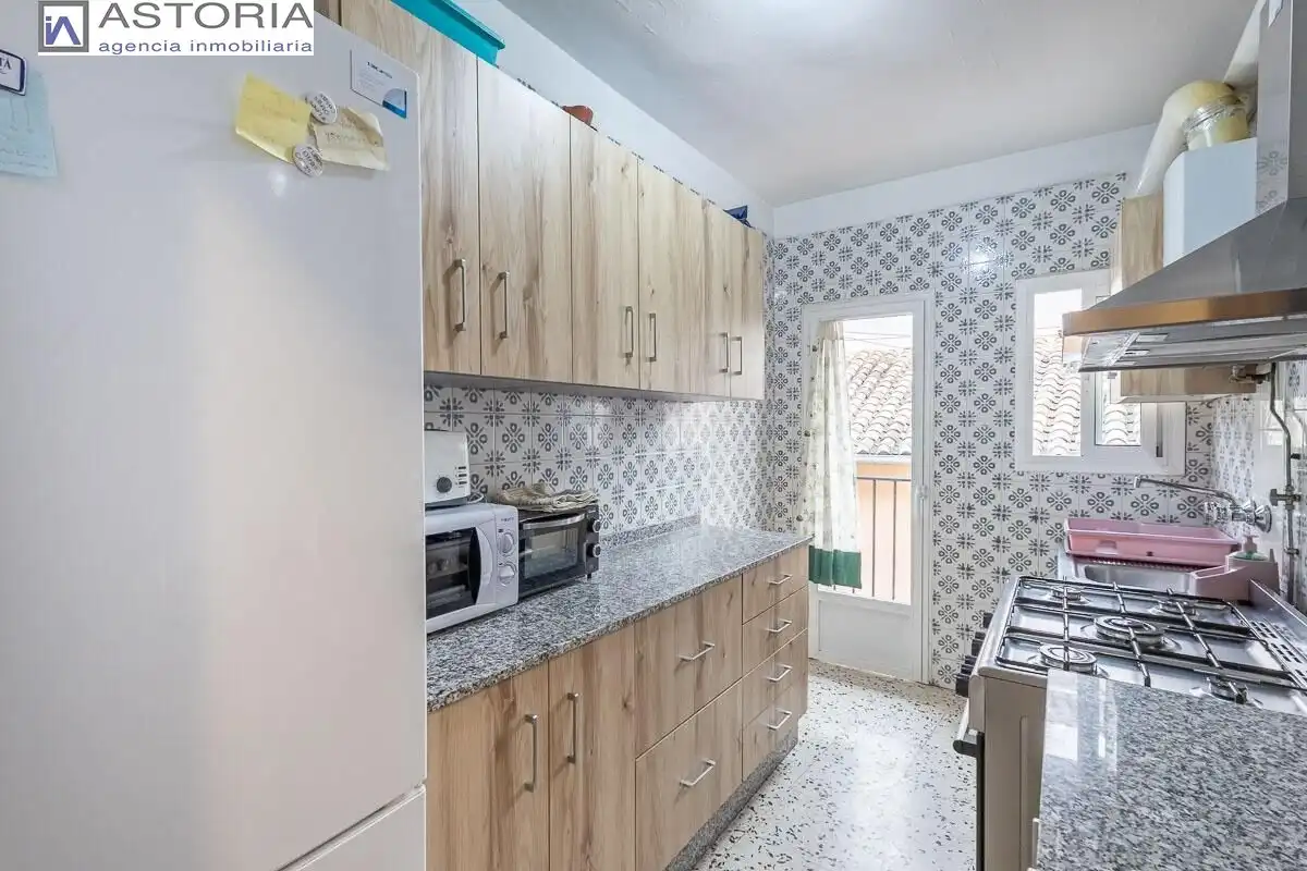 Küche von Wohnung zum Verkauf in Granada mit Möbliert und Balkon