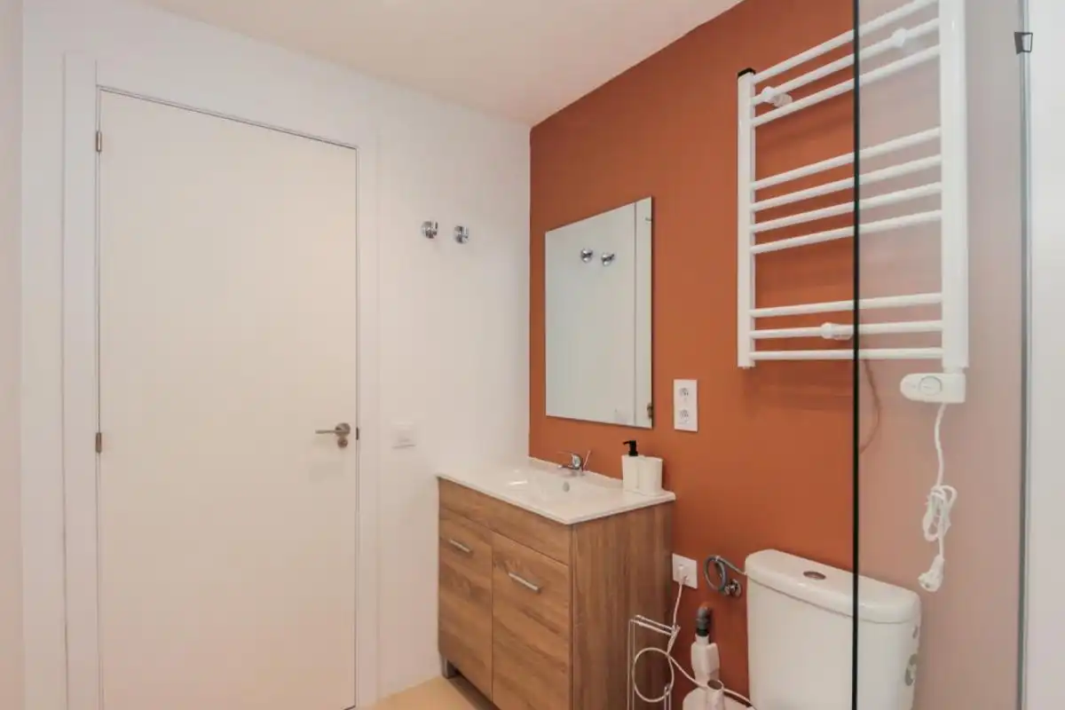 Room in Centre