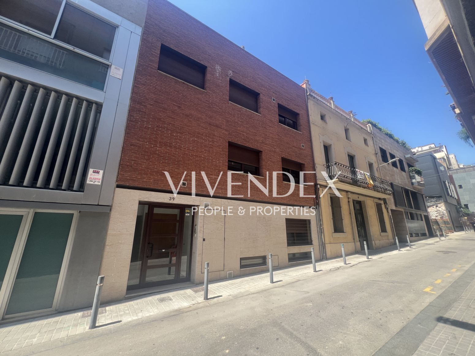 Exterior view of Flat for sale in  Barcelona Capital  with Air Conditioner, Heating and Terrace
