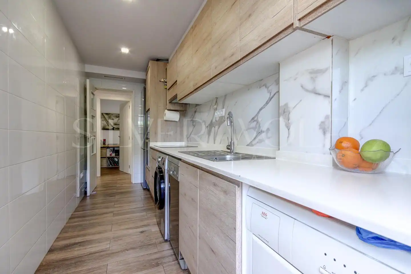 Kitchen of Ground floor for sale in Vilanova i la Geltrú  with Air Conditioner, Private garden and Terrace