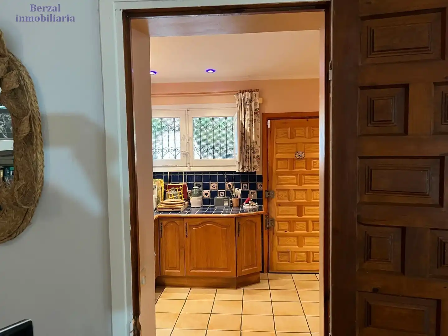 Cuina de Casa o xalet en venda en Sorzano amb Jardí privat, Terrassa i Traster