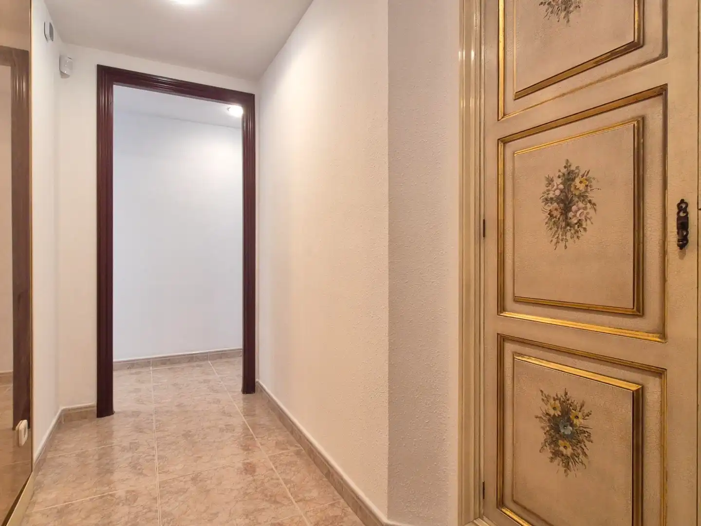 Piso en venta en Barcelona con Calefacción, Horno y Balcón