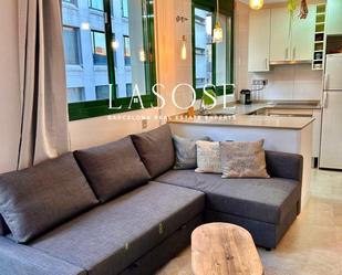 Living room of Flat to rent in  Barcelona Capital  with Air Conditioner, Heating and Balcony