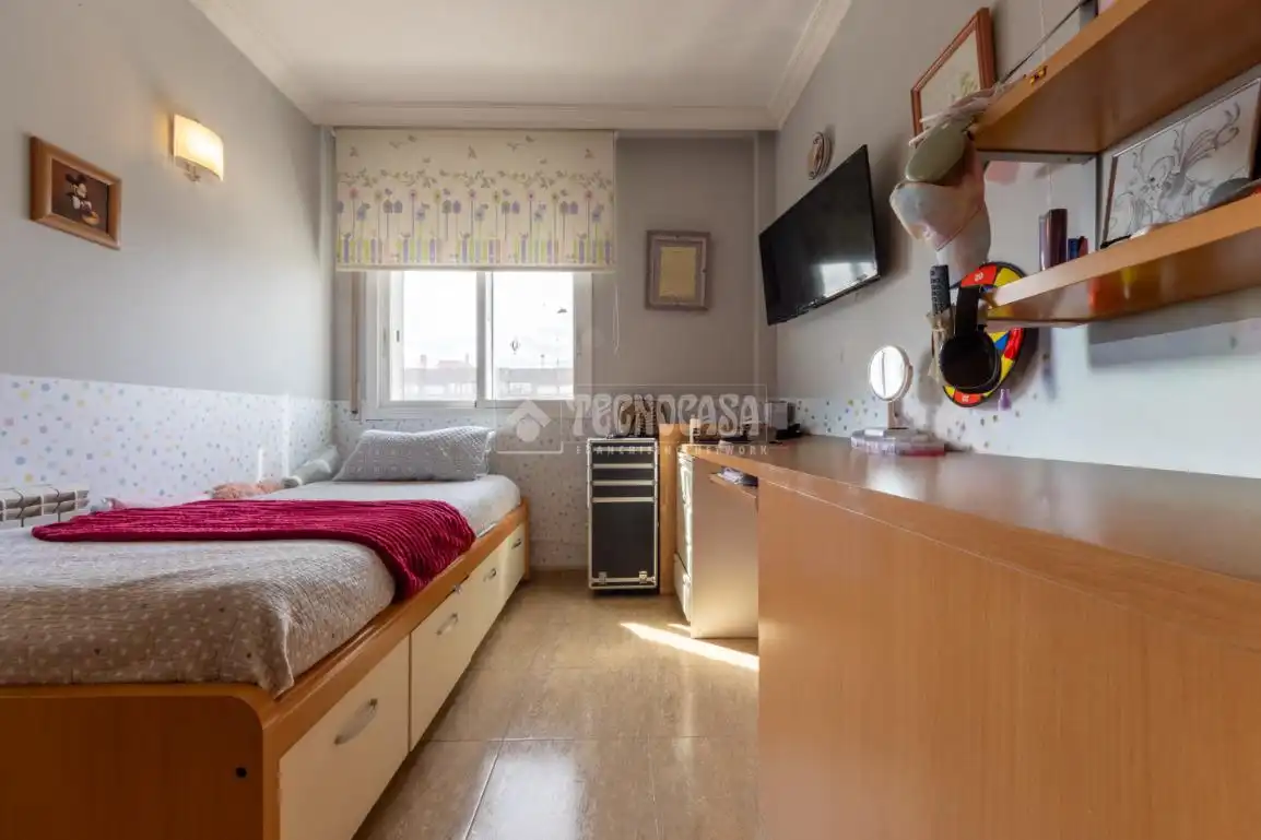 Dormitori de Pis en venda en Tarragona amb Aire condicionat, Calefacció i Parquet