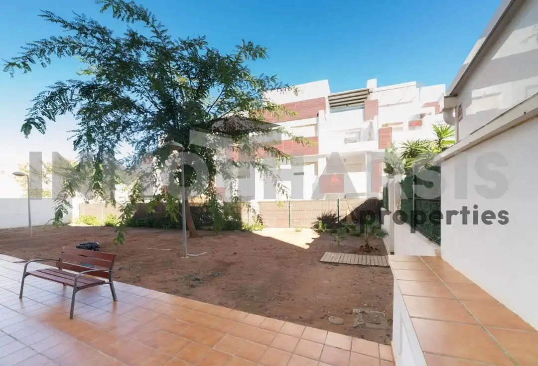 Planta baixa en venda a El Toyo