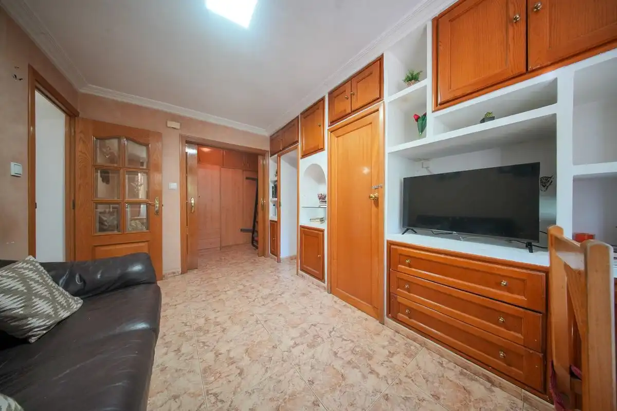 Habitación de Piso en venta en Madrid con Calefacción
