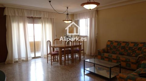 Foto 2 de Piso en venta en Astronomo Comas Sola, Florida Baja, Alicante / Alacant