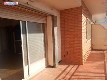 Pis amb balcó en venda a Alcázar de San Juan