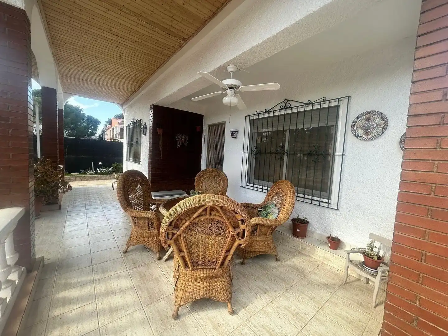 Terrasse von Haus oder Chalet zum Verkauf in Busot mit Klimaanlage, Privatgarten und Terrasse