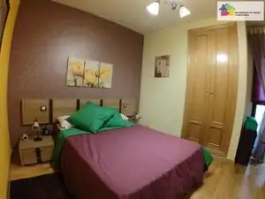 Schlafzimmer von Wohnung zur Miete in León Capital  mit Heizung, Parkett und Terrasse