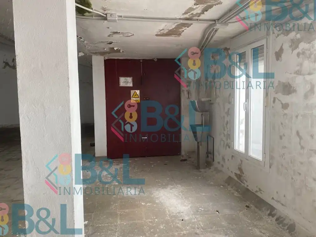 Industrial buildings for sale in Jabugo