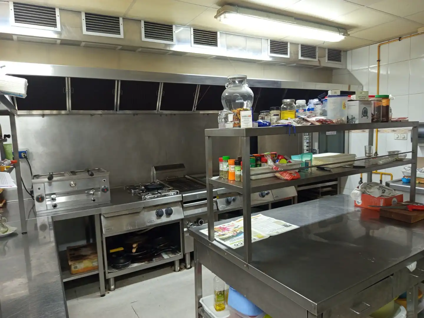 Kitchen of Commercial properties for sale in Granyanella  with Air Conditioner, Heating and Terrace