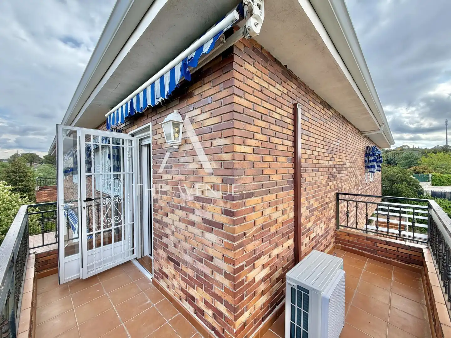 Balcony of Houses for sale in Colmenarejo