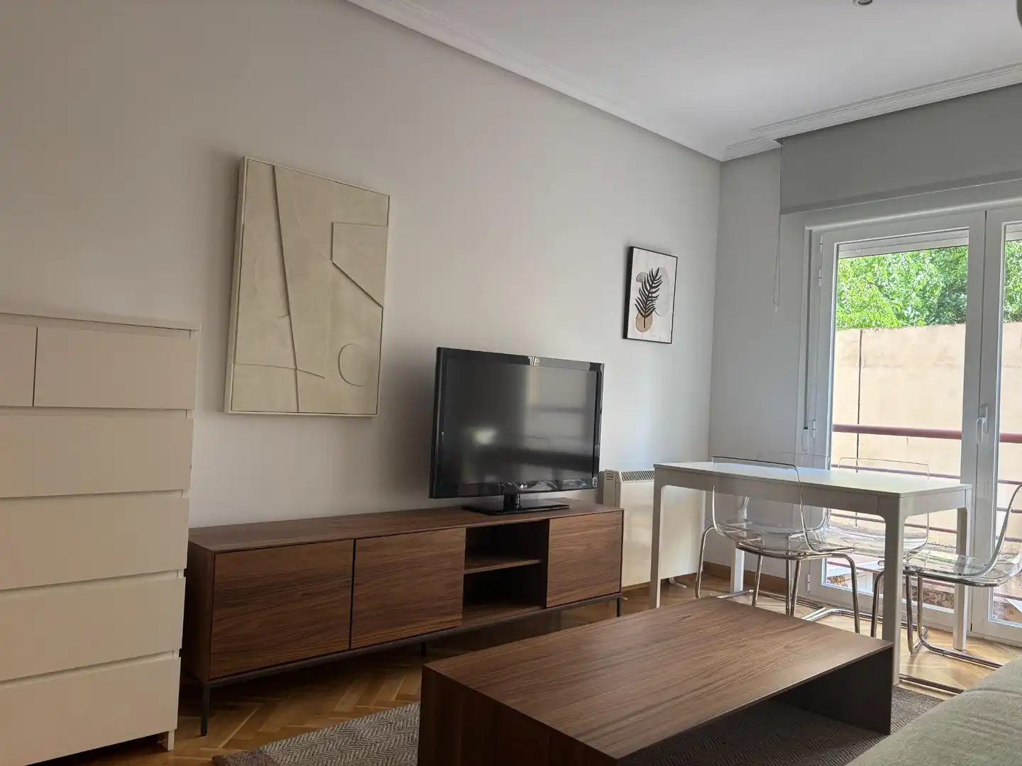 Wohnzimmer von Wohnung zur Miete in Madrid mit Klimaanlage, Heizung und Parkett