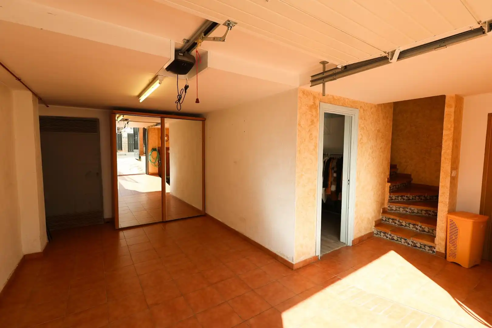 Casa adosada en venda en Cúllar Vega amb Calefacció, Jardí privat i Terrassa