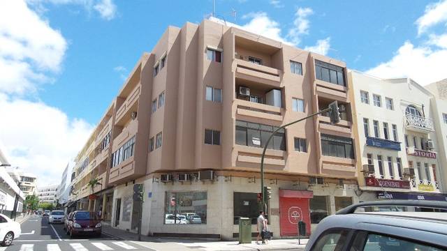 Local comercial en Venta en C/ Peñas del Chache en Centro - La Vega Alta