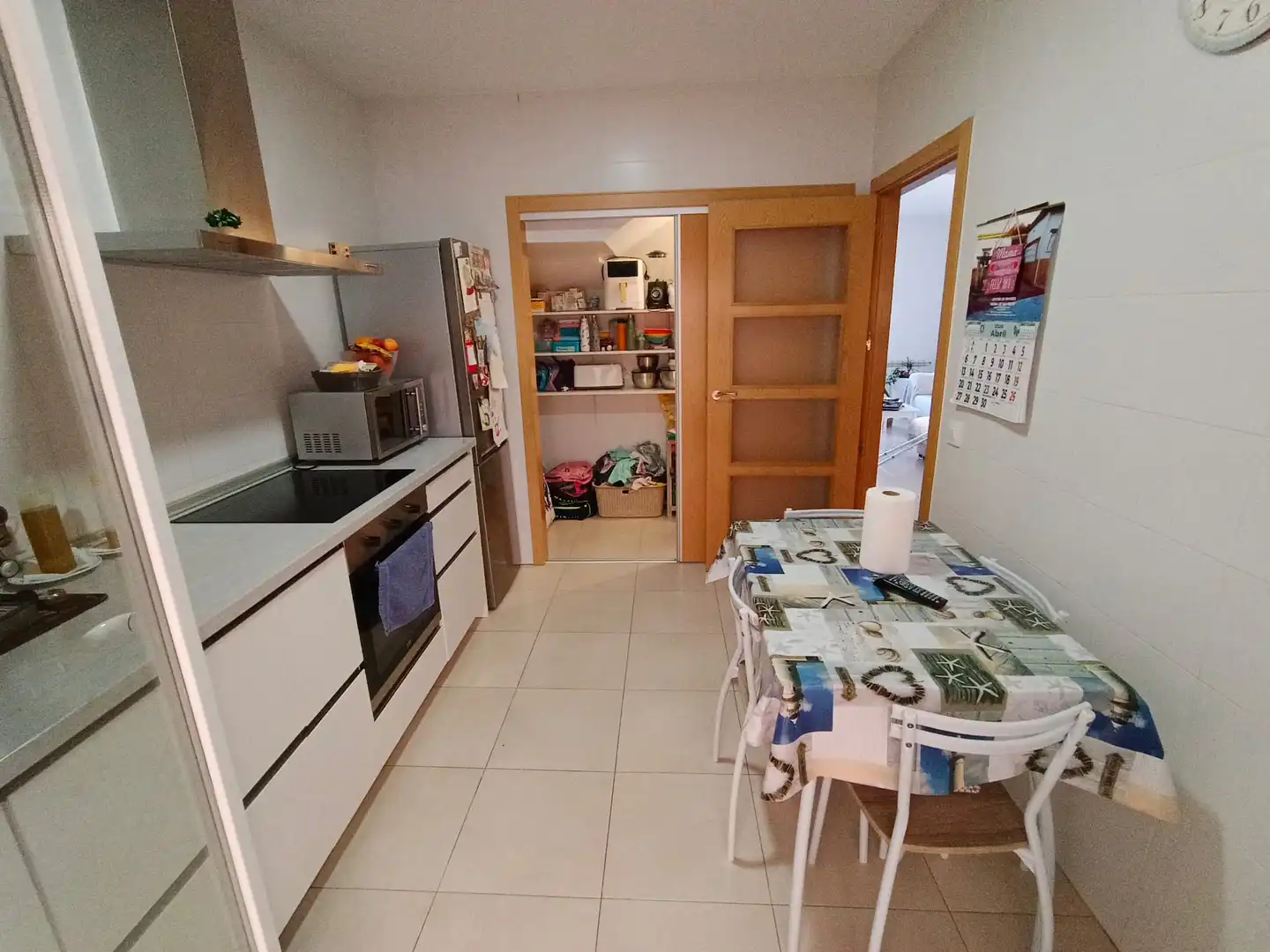 Cuina de Casa adosada en venda en Mérida amb Moblat