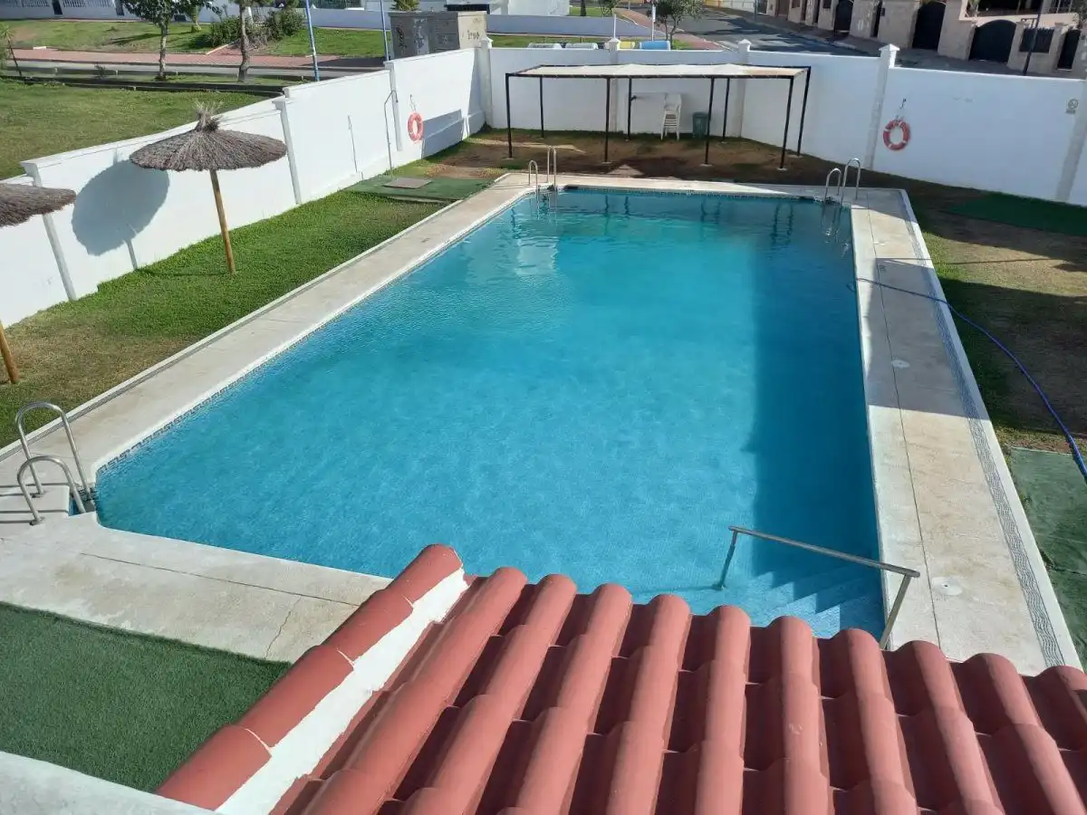Piscina de Piso en venta en Almonte con Terraza, Balcón y Piscina comunitaria