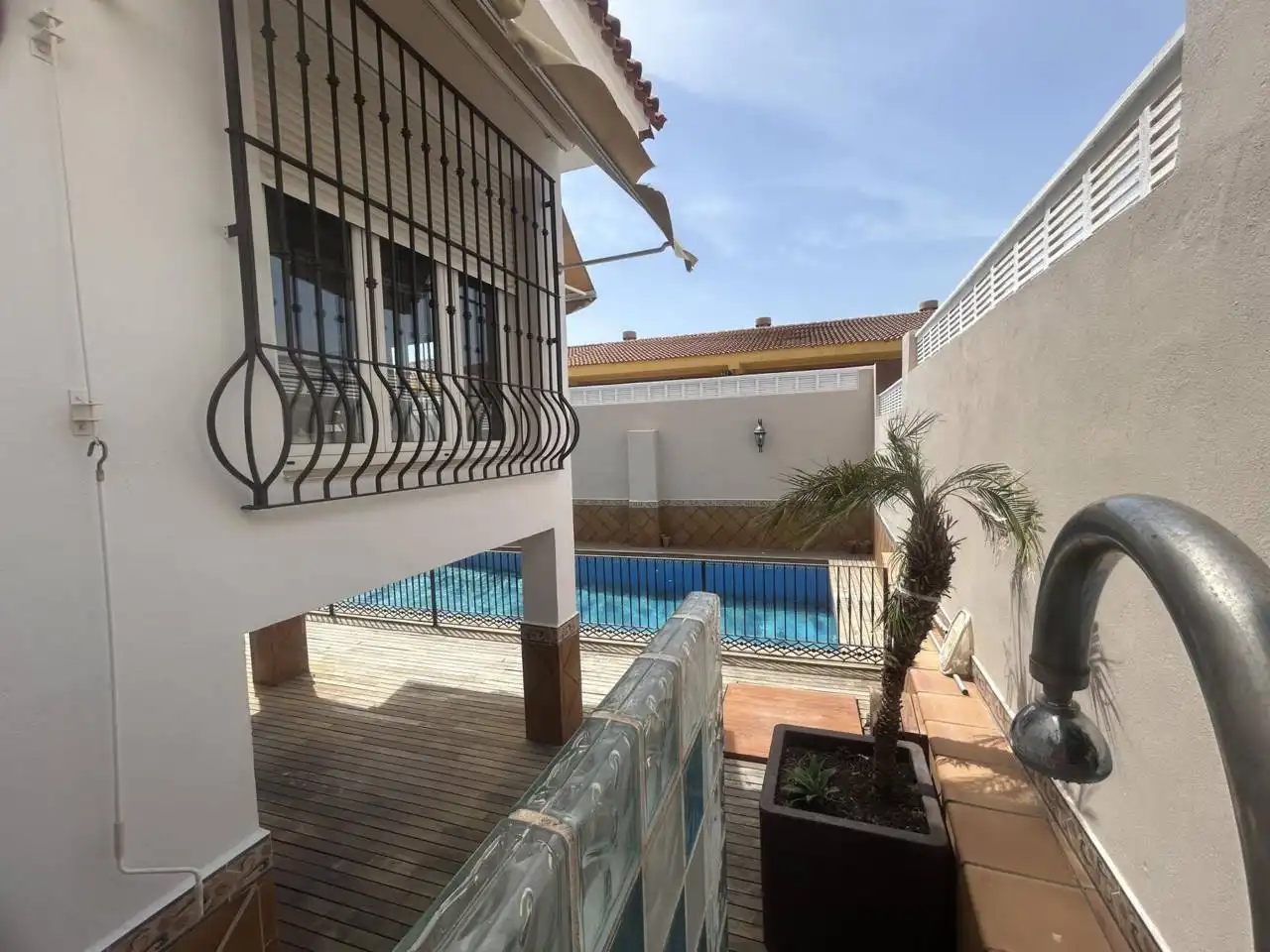 Swimming pool of Houses for sale in Roquetas de Mar  with Air Conditioner, Private garden and Terrace