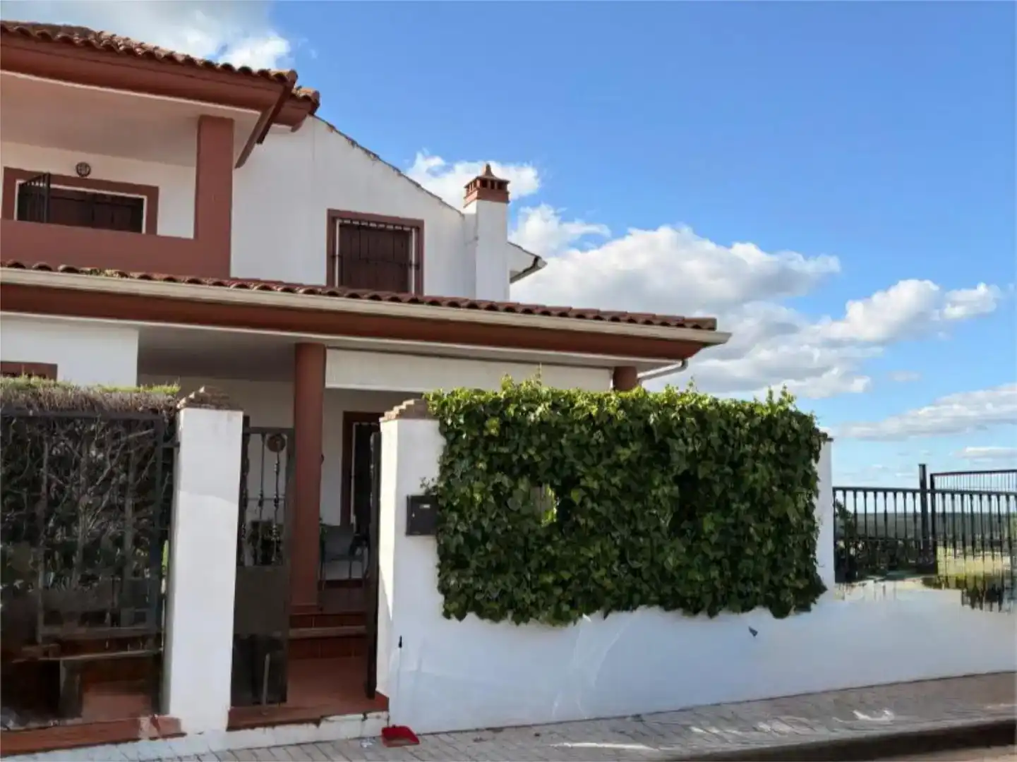 Vista exterior de Piso en venta en Olivenza con Aire acondicionado y Piscina