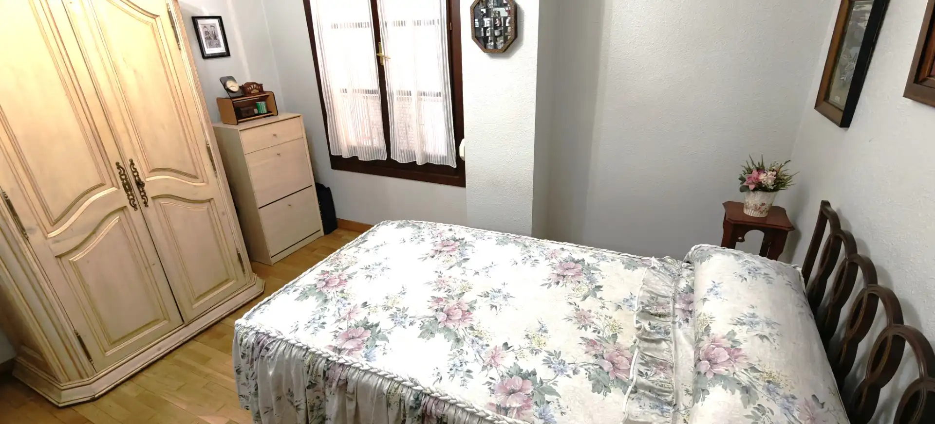 Bedroom of Flat for sale in Zaragoza  with Air Conditioner, Heating and Parquet flooring