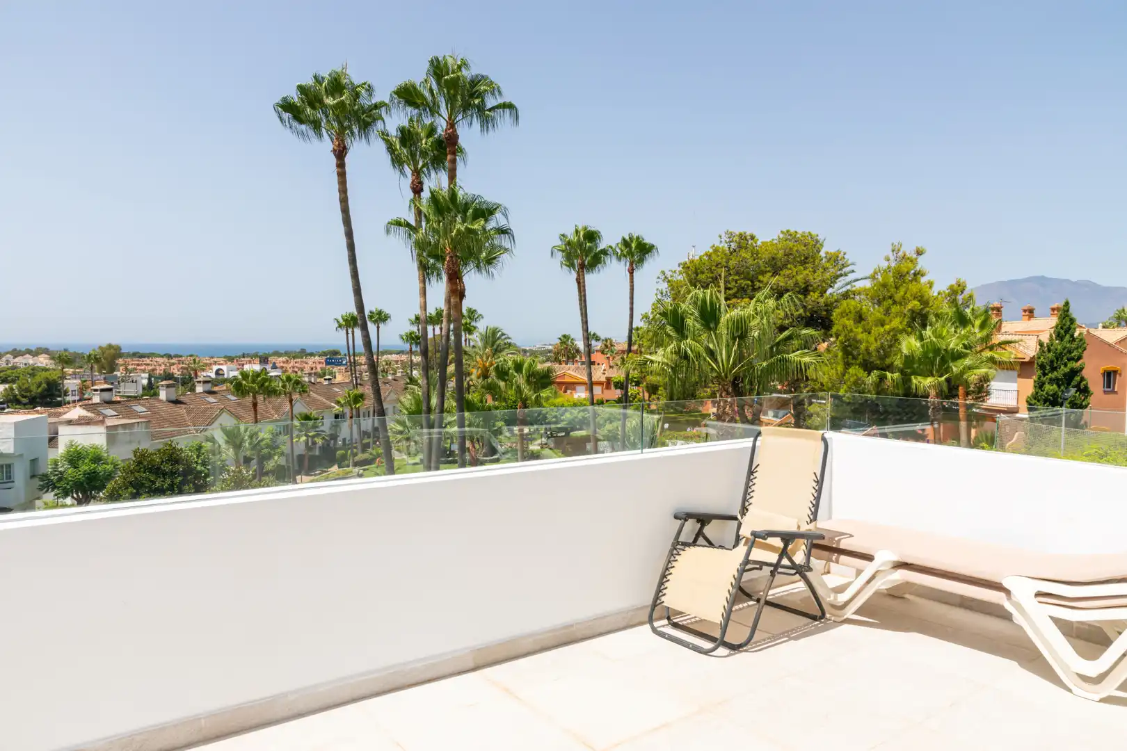 Terrace of Detached homes for rent in Estepona  with Air Conditioner, Private garden and Terrace