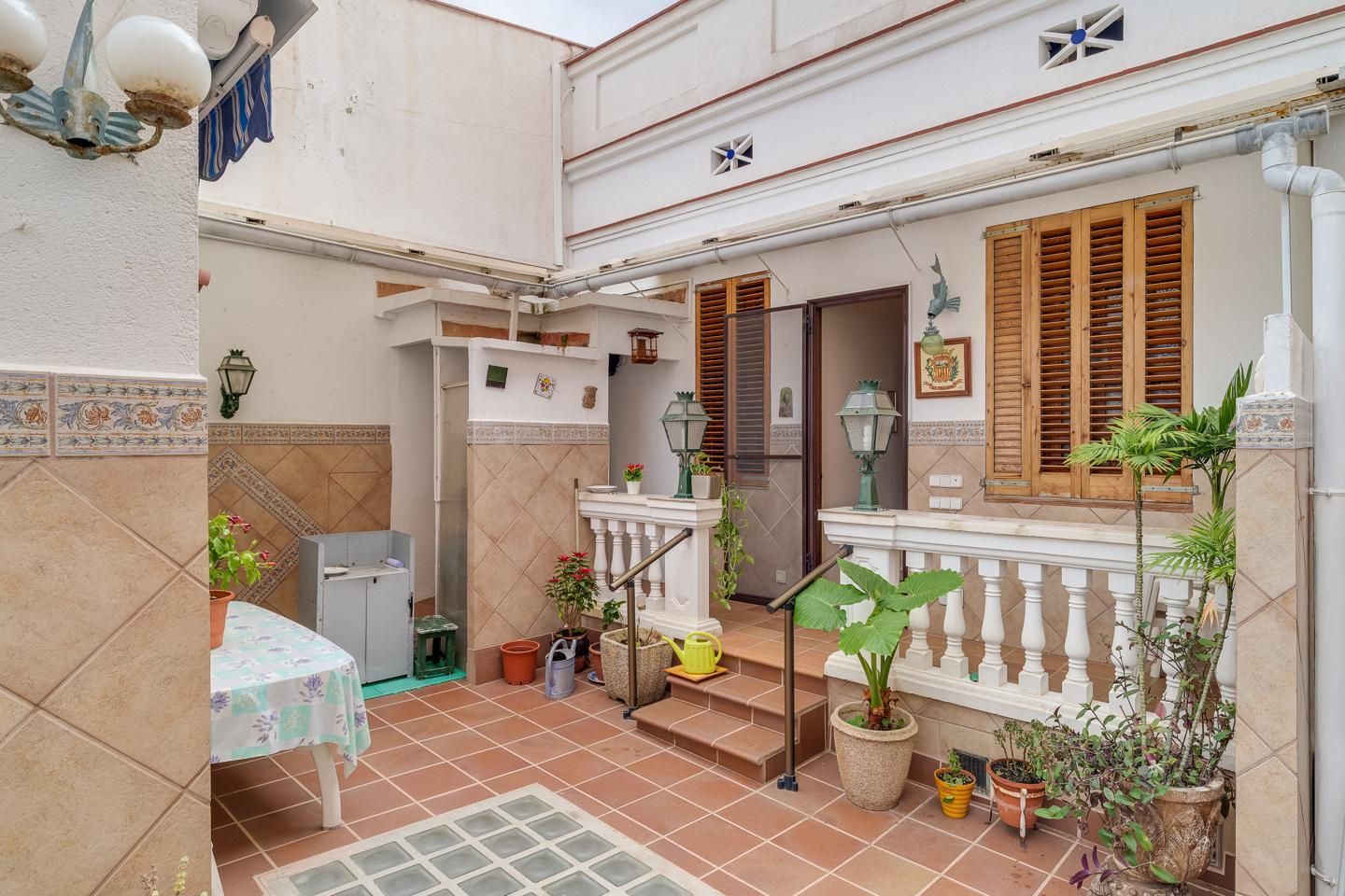 Houses for sale in El Masnou  with Air Conditioner, Heating and Parquet flooring