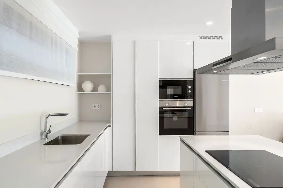 Piso con ascensor en venta en Río Real - Los Monteros, imagen 10