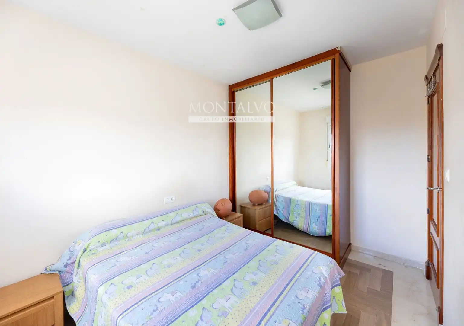 Habitación de Casa o chalet en venta en Gójar con Calefacción y Piscina