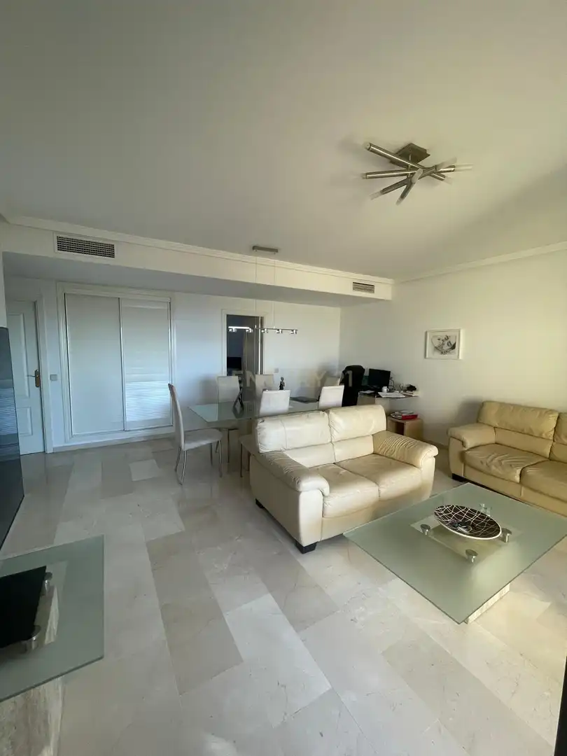 Apartament amb terrassa en venda a AR DOÑA MARIA-SUR 3(I) CONJUNTO LAS AMAPOLASBENALMADENA (MÁLAGA) bloque 6, imagen 4