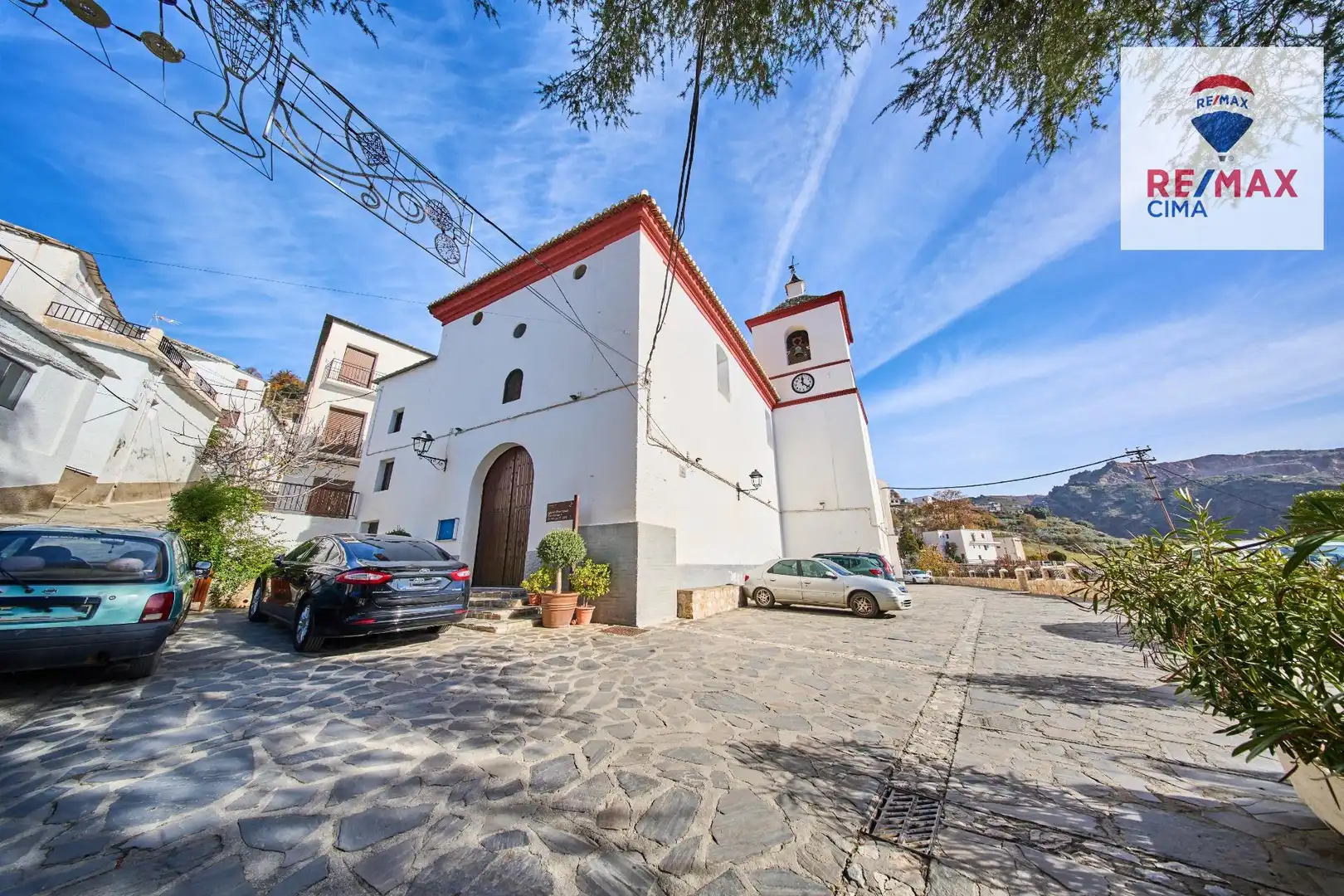 Vista exterior de Casa o xalet en venda en Busquístar amb Terrassa, Traster i Balcó