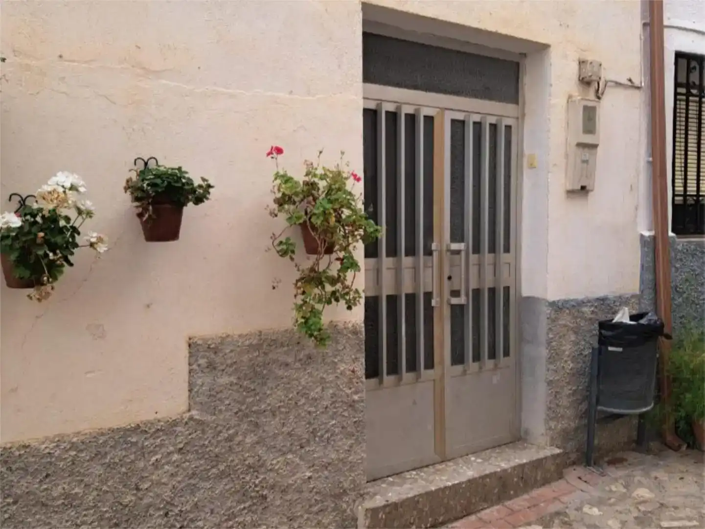 Casa adosada en venda en Castril amb Traster, Moblat i Balcó