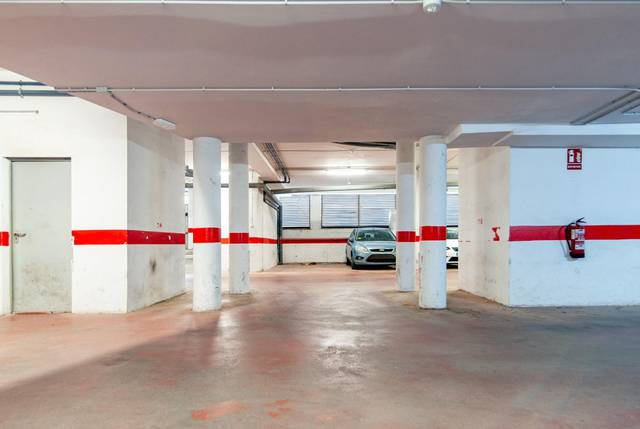 Garaje en Venta en Avenida Catalunya en Sant Julià